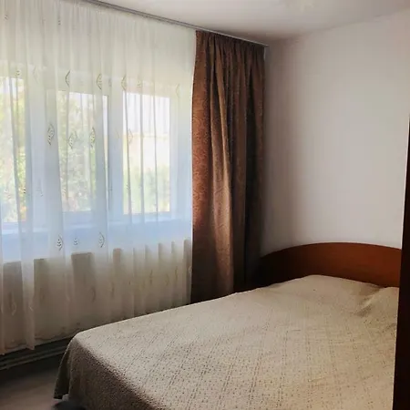 Apartament In Regim アパート ナボダリ